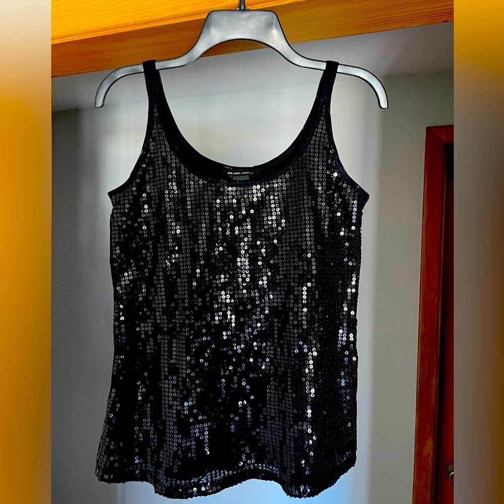 Sequence tank